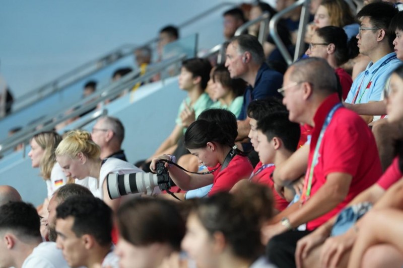 看2025世界泳联锦标赛，GET冠军同款